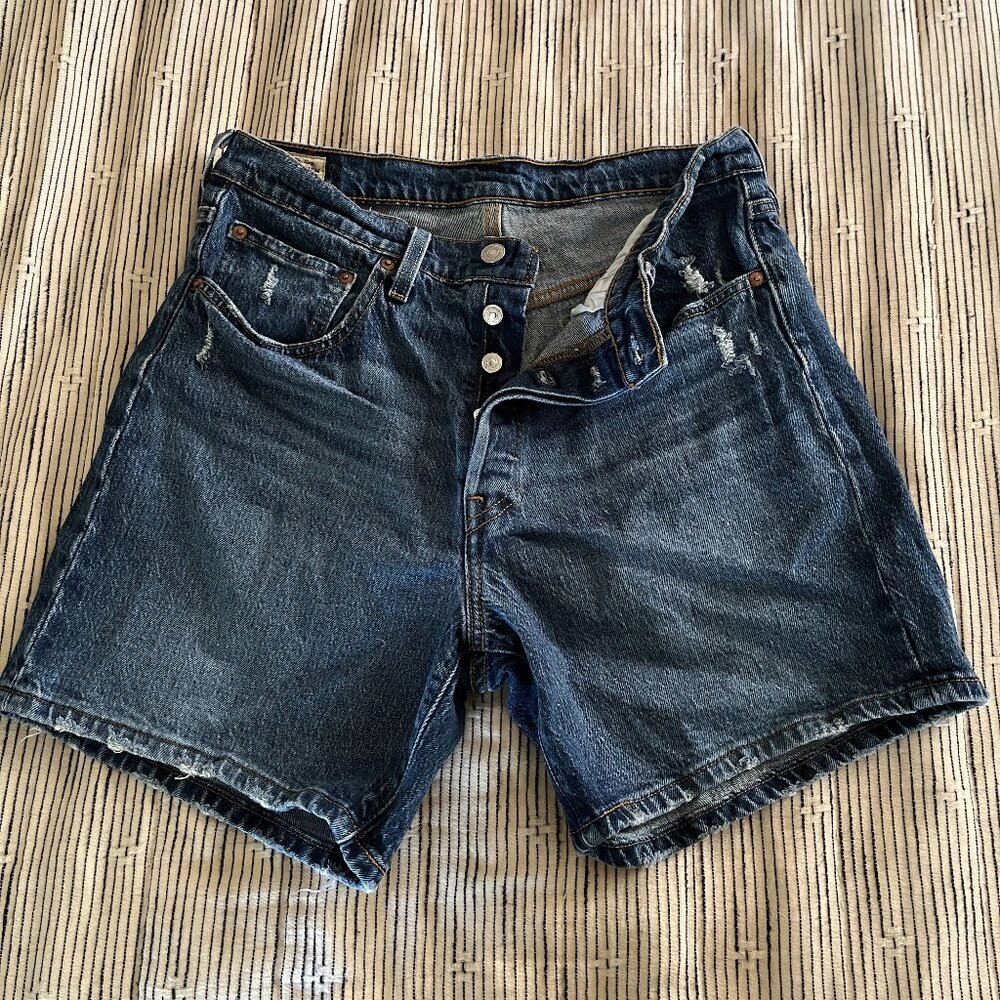 levi's button fly jorts